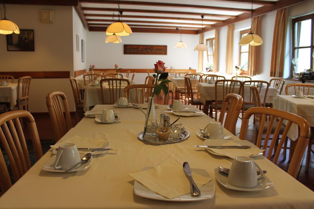 Hotel Hoefler B&B Нюрнберг Екстериор снимка